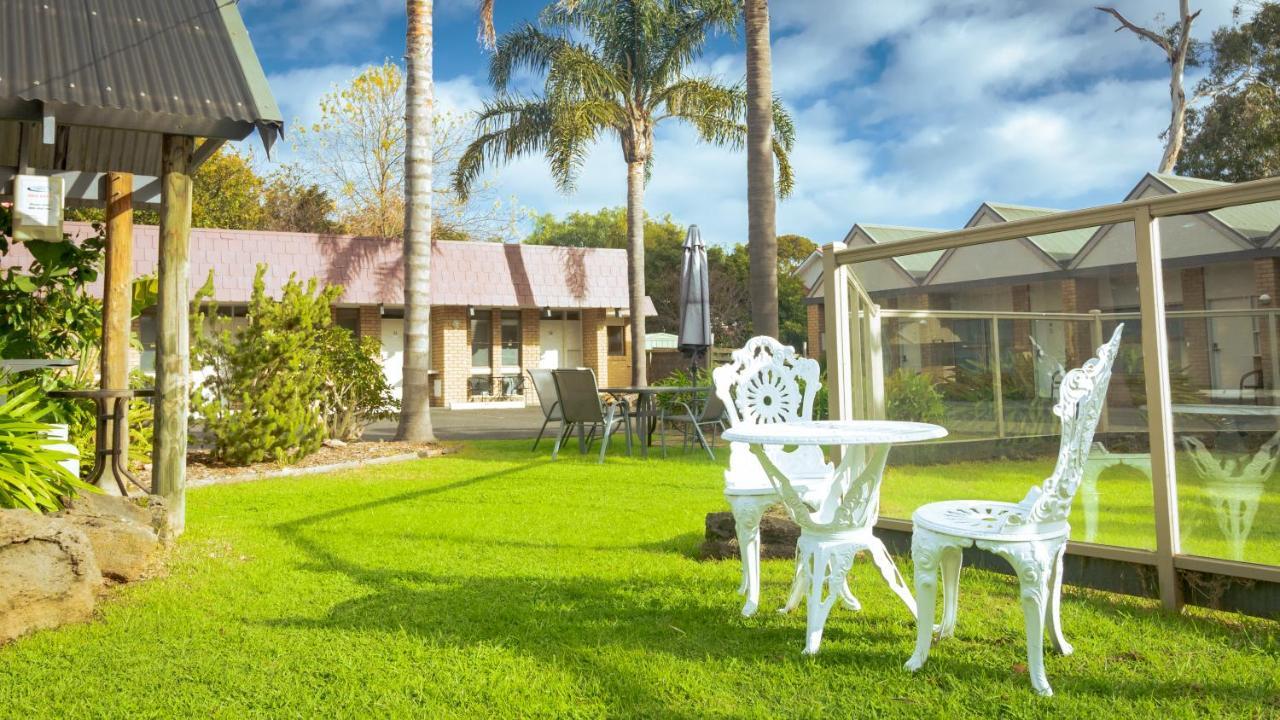 Tropicana Motor Inn Cowes Exteriör bild